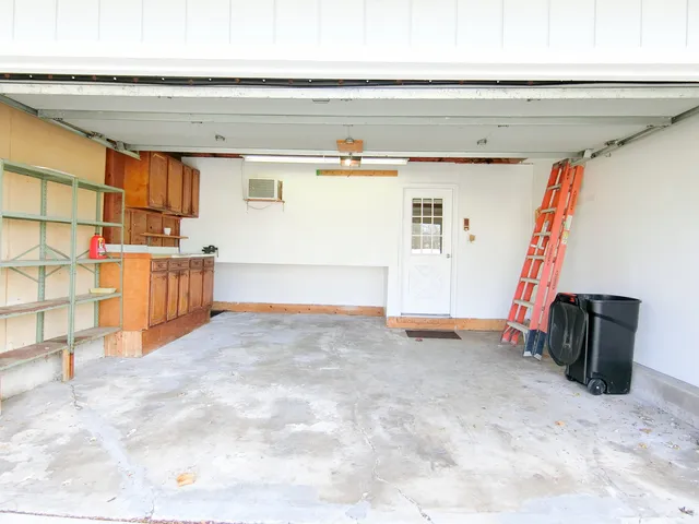 a view of a storage & utility room