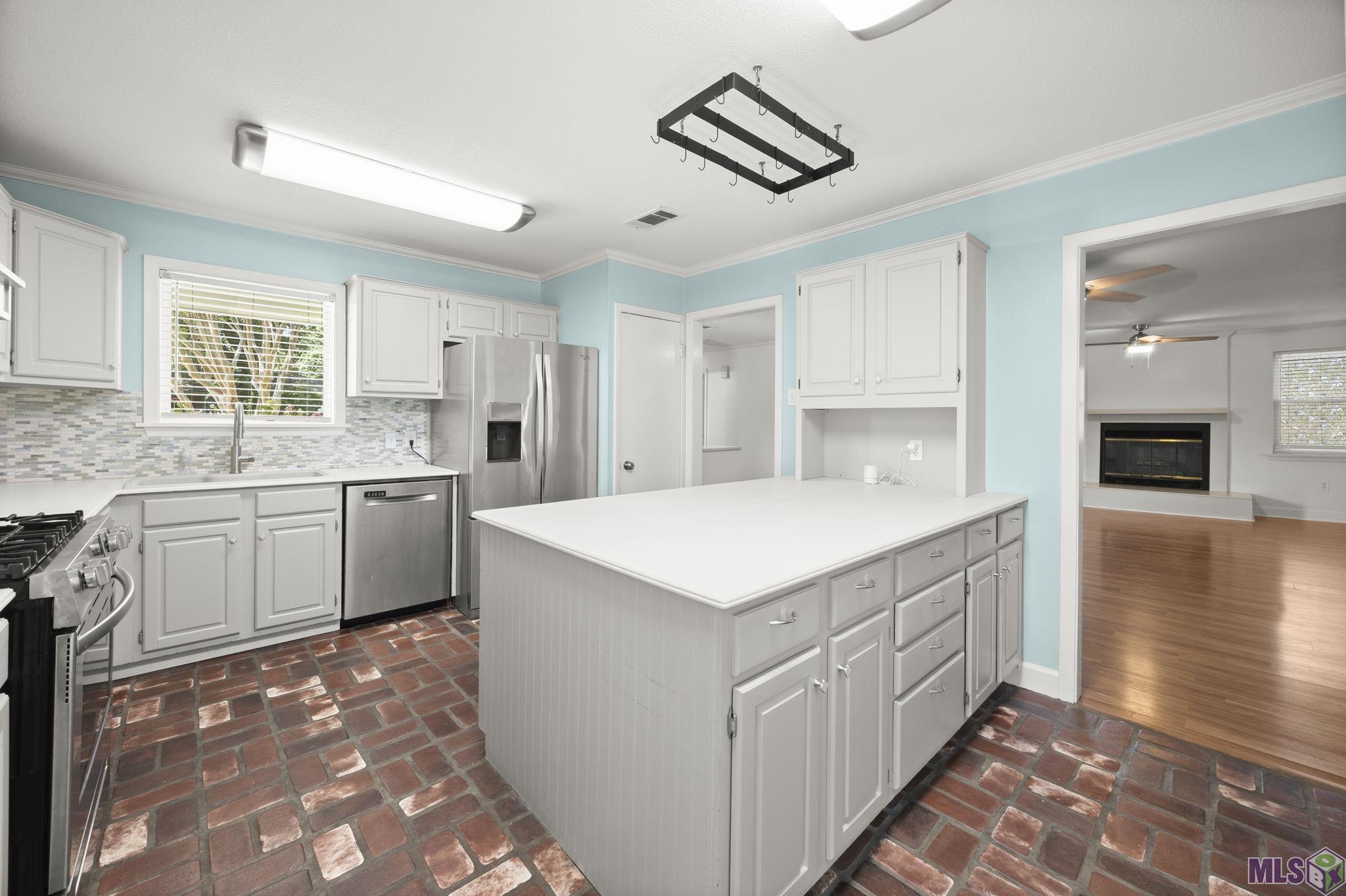 9835 Judi Avenue Baton Rouge, LA 70815 - Photo 10 of 27 Kitchen