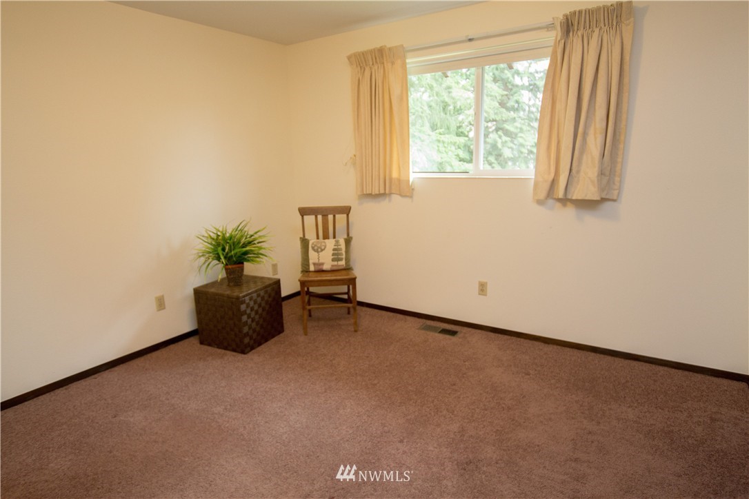 14537 Southeast 183rd Street Renton, WA 98058 - Photo 11 of 22 Gallery Image 11