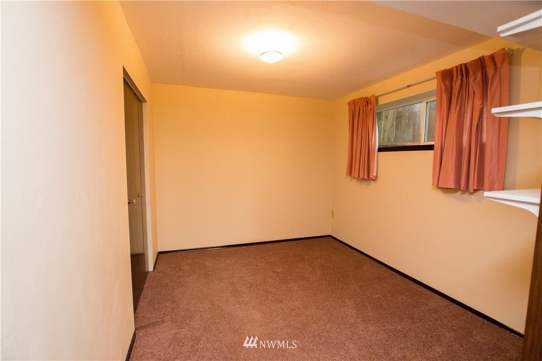 14537 Southeast 183rd Street Renton, WA 98058 - Photo 17 of 22 Gallery Image 17