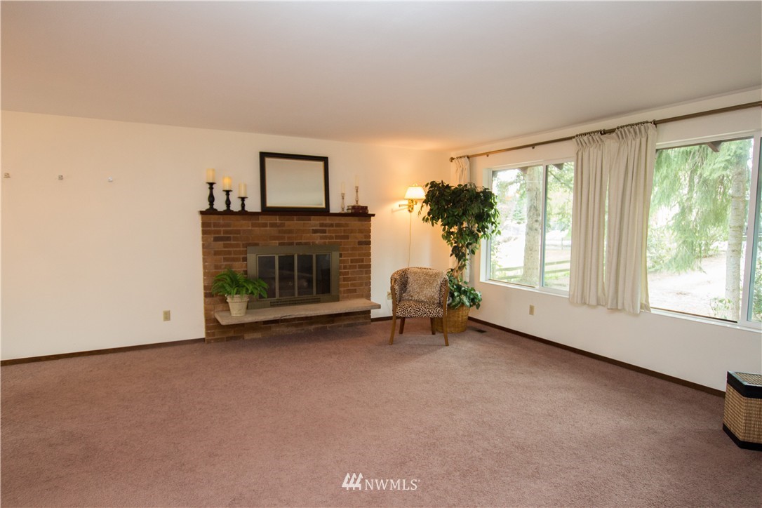14537 Southeast 183rd Street Renton, WA 98058 - Photo 5 of 22 Gallery Image 5