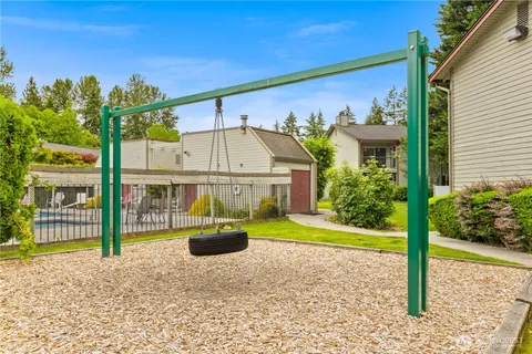 $325,000 | 17518 151st Avenue Southeast, Unit 21, Renton, WA 98058