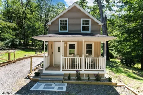 $675,000 | 365 Bonnie Burn Road, Watchung, NJ 07069