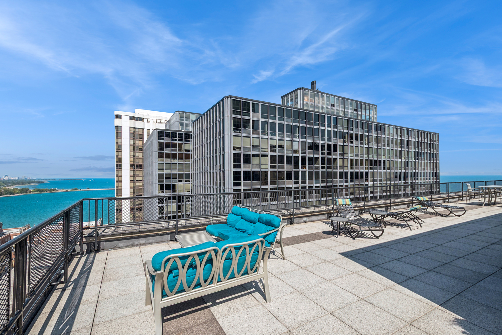 253 East Delaware Place, Unit 20GE Chicago, IL 60611 - Photo 19 of 20