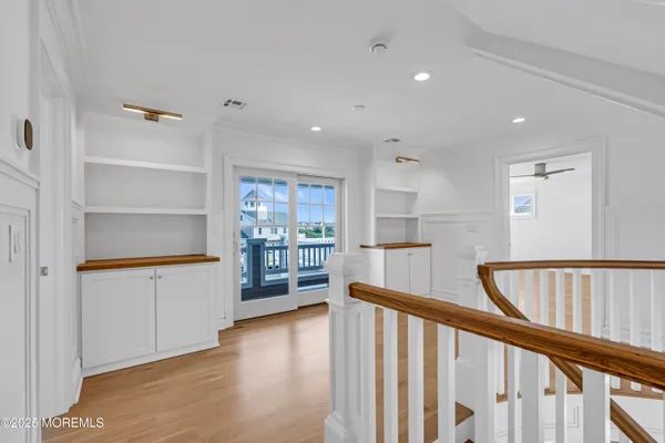 $6,499,000 | 122 Squan Beach Drive, Mantoloking, NJ 08738