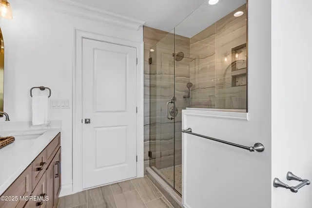 $6,499,000 | 122 Squan Beach Drive, Mantoloking, NJ 08738