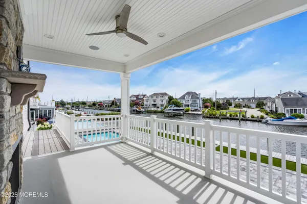 $6,499,000 | 122 Squan Beach Drive, Mantoloking, NJ 08738