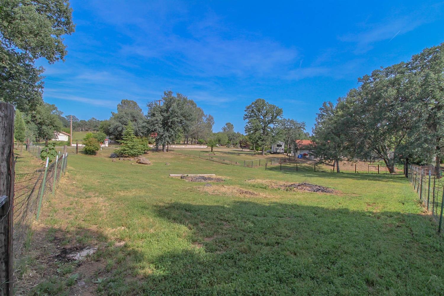 31484 Sioux Road Coarsegold, CA 93614 - Photo 6 of 36 Gallery Image 6