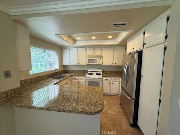 $3,995 | 14 Woodleaf, Irvine, CA 92614