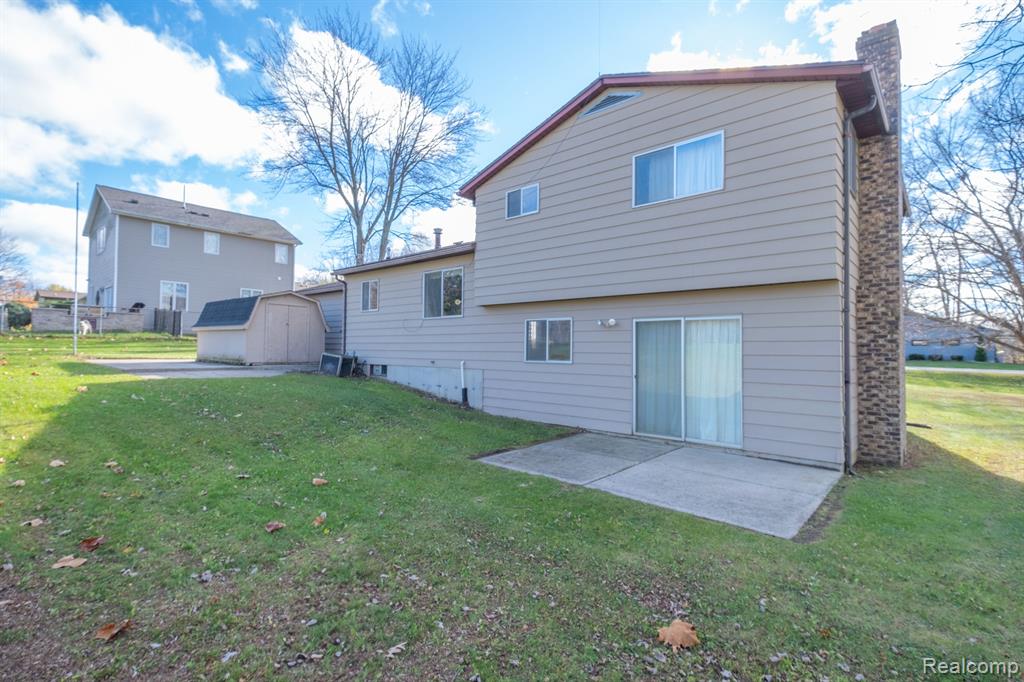 3312 Rolston Road Fenton, MI 48430 - Photo 16 of 24