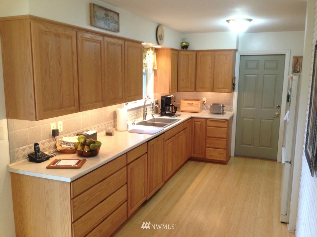 1148 West Axton Road Ferndale, WA 98248 - Photo 3 of 25 Gallery Image 3