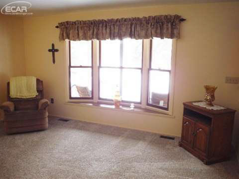 11279 Odell Road Linden, MI 48451 - Photo 9 of 28 20439111-8.JPG