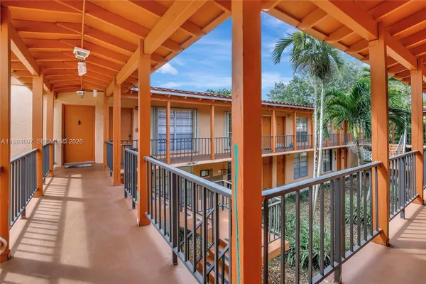 $2,050 | 7241 Miami Lakes Drive, Unit D14, Miami Lakes, FL 33014