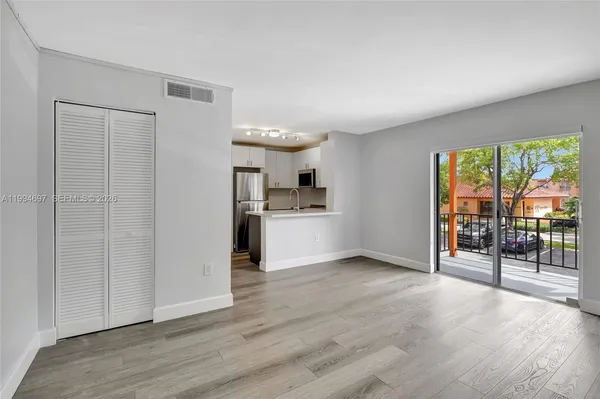 $2,050 | 7241 Miami Lakes Drive, Unit D14, Miami Lakes, FL 33014