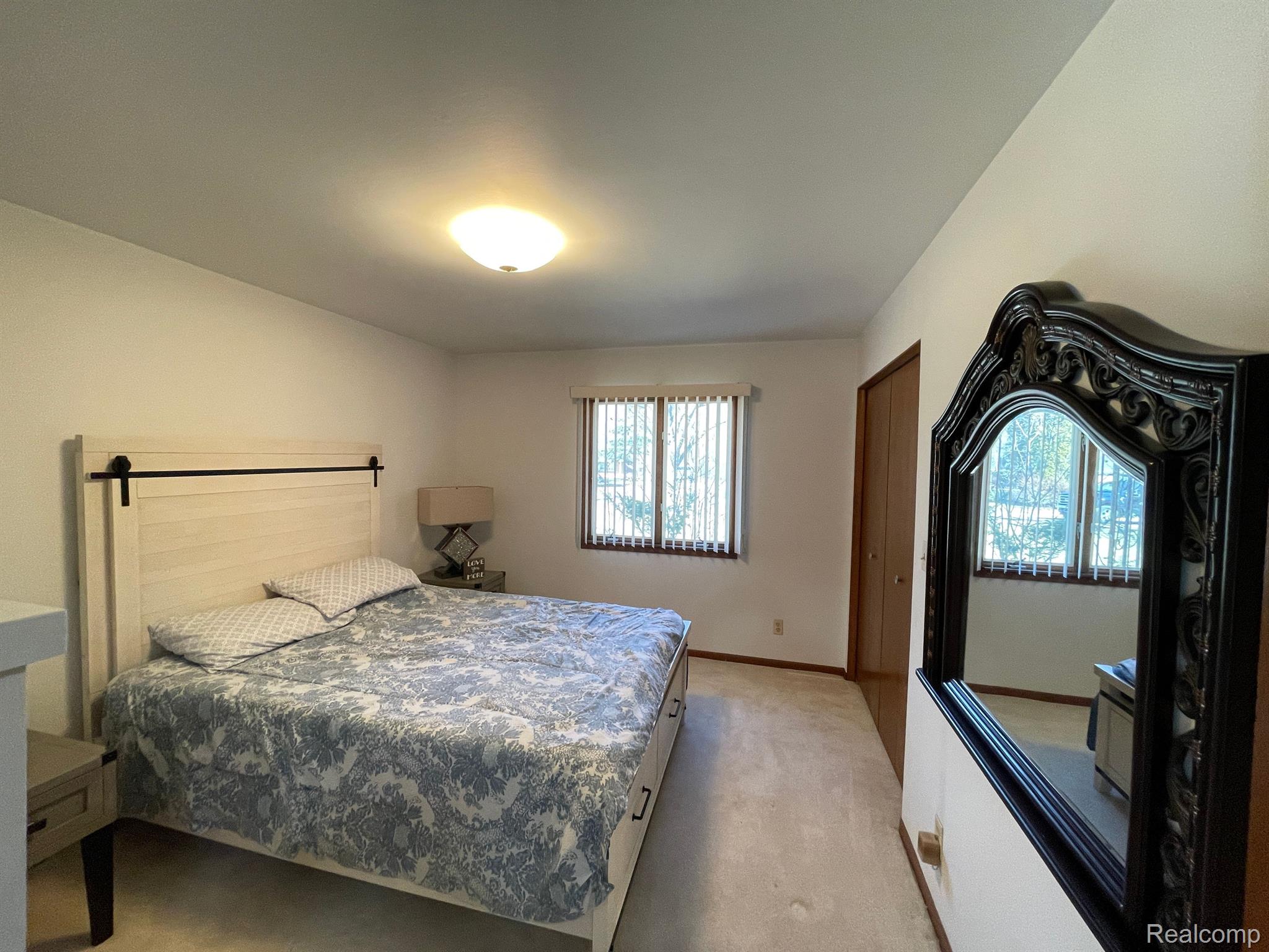 30775 Springland Street Farmington, MI 48334 - Photo 8 of 25 Gallery Image 8