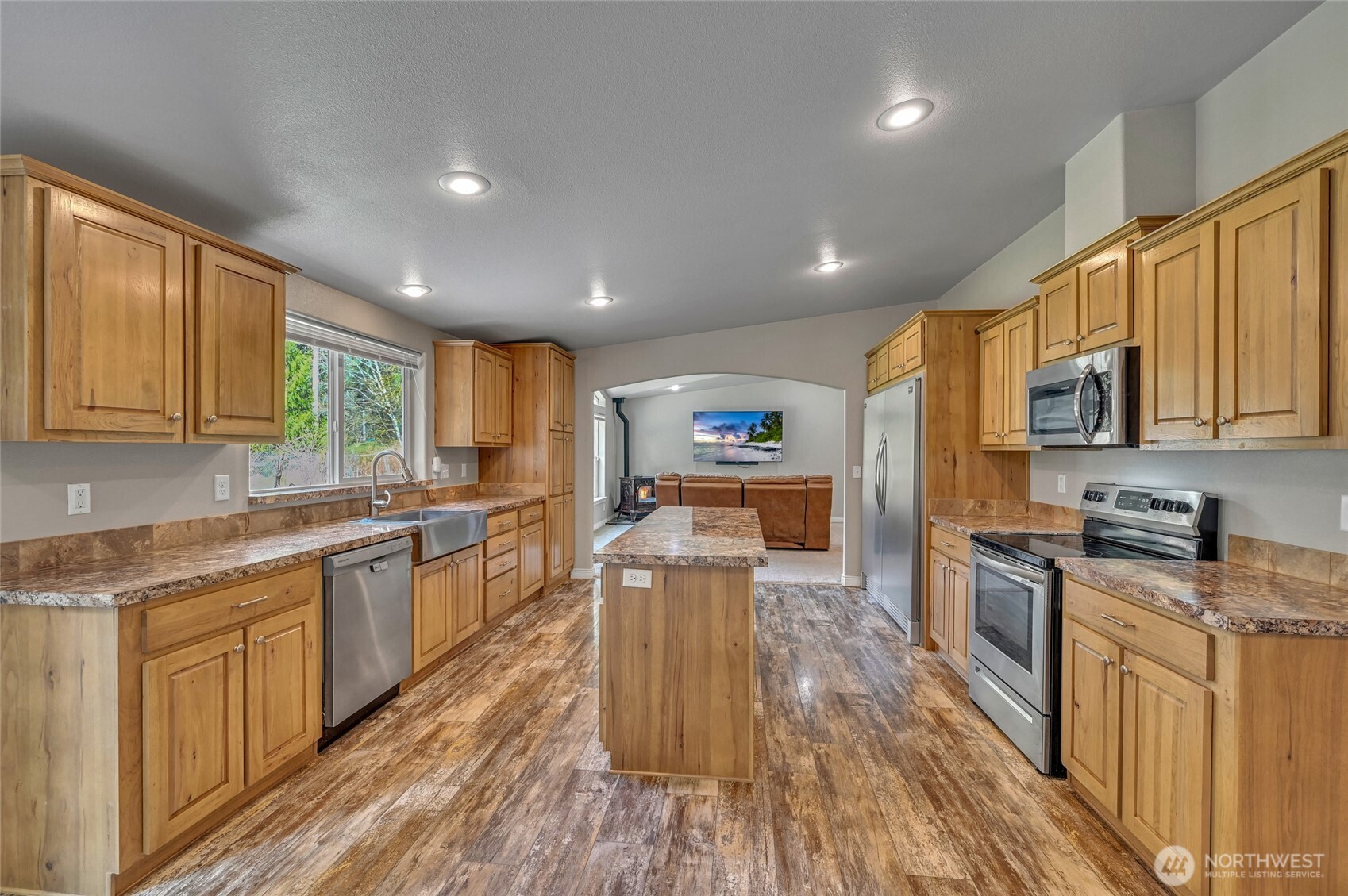 6308 West Flowing Lake Road Snohomish, WA 98290 - Photo 10 of 40 Gallery Image 10
