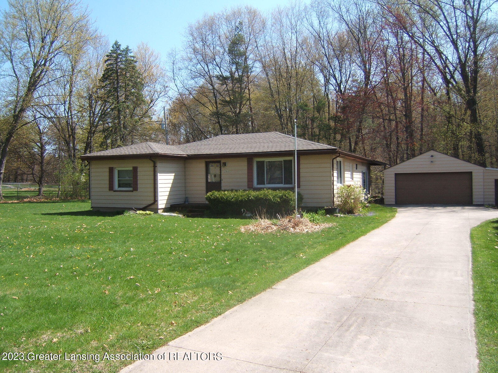 12909 Shaftsburg Road Perry, MI 48872 - Photo 1 of 12 Primary