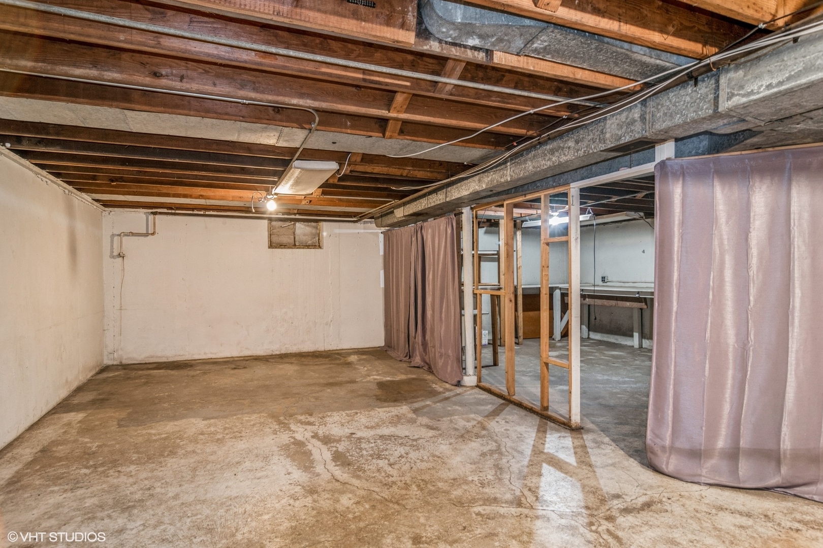 609 North County Line Road Hinsdale, IL 60521 - Photo 10 of 12 a view of entryway