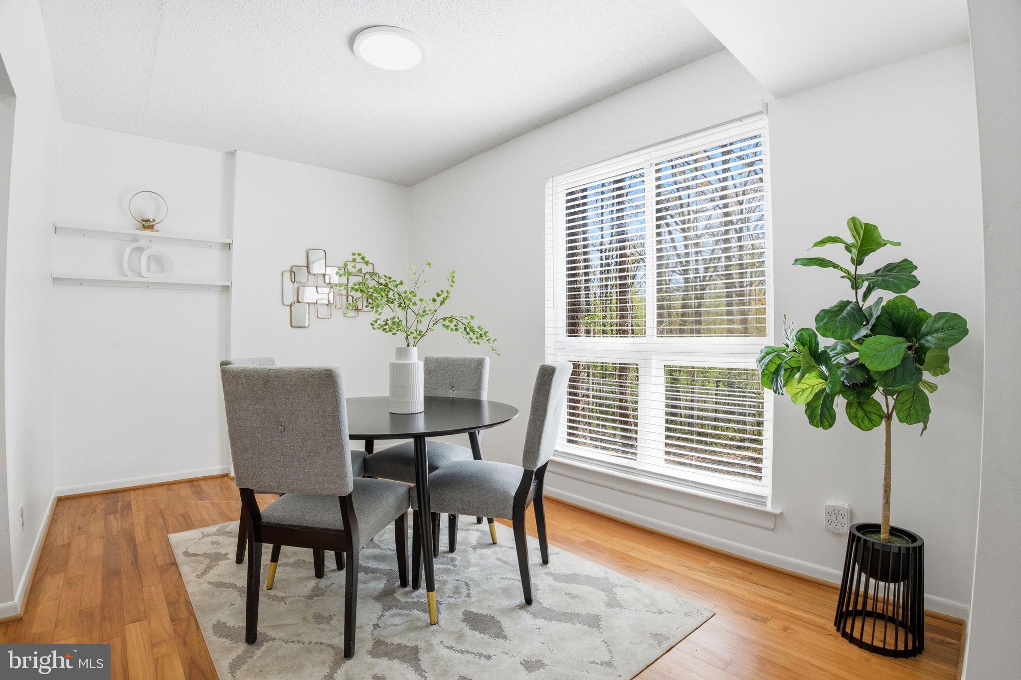 11805 Breton Court, Unit 1A Reston, VA 20191 - Photo 17 of 25 Dining Area