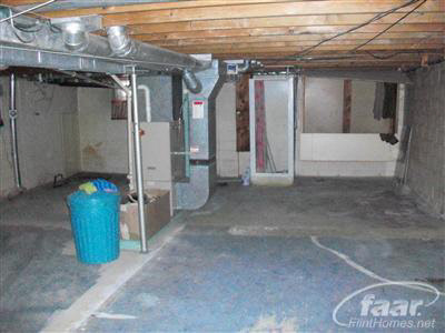 8211 Farrand Road Montrose, MI 48457 - Photo 9 of 15 20165852-8.JPG