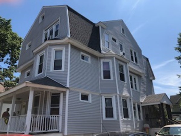 657 Carew Street Springfield, MA 01104 - Photo 1 of 21 a front view of a building
