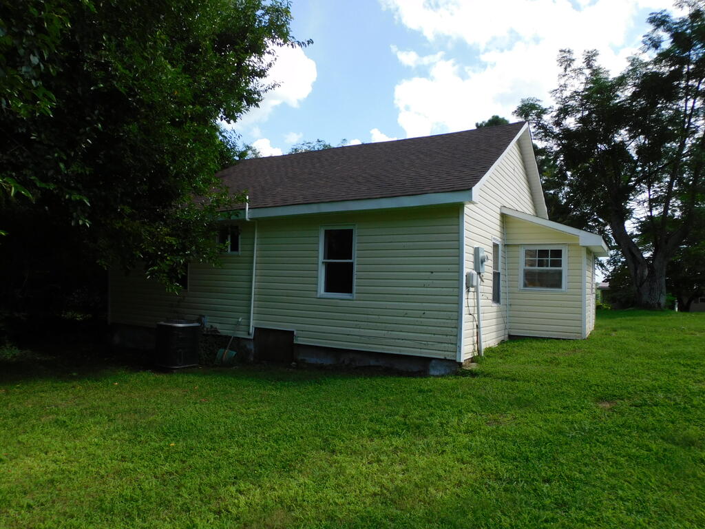 1033 Cowford Road Halifax, VA 24558 - Photo 9 of 22 Gallery Image 9
