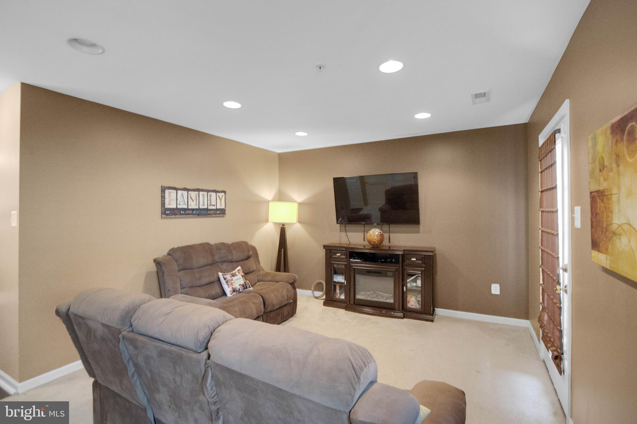 927 Tipton Road Baltimore, MD 21220 - Photo 30 of 39