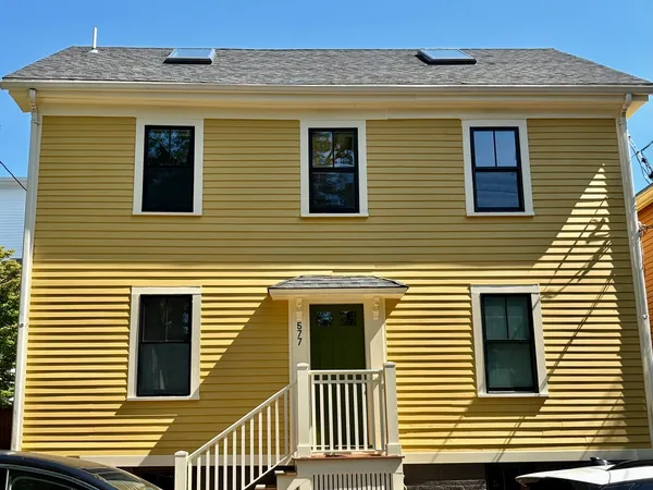 $3,200 | 577 Franklin Street, Unit 1L, Cambridge, MA 02139
