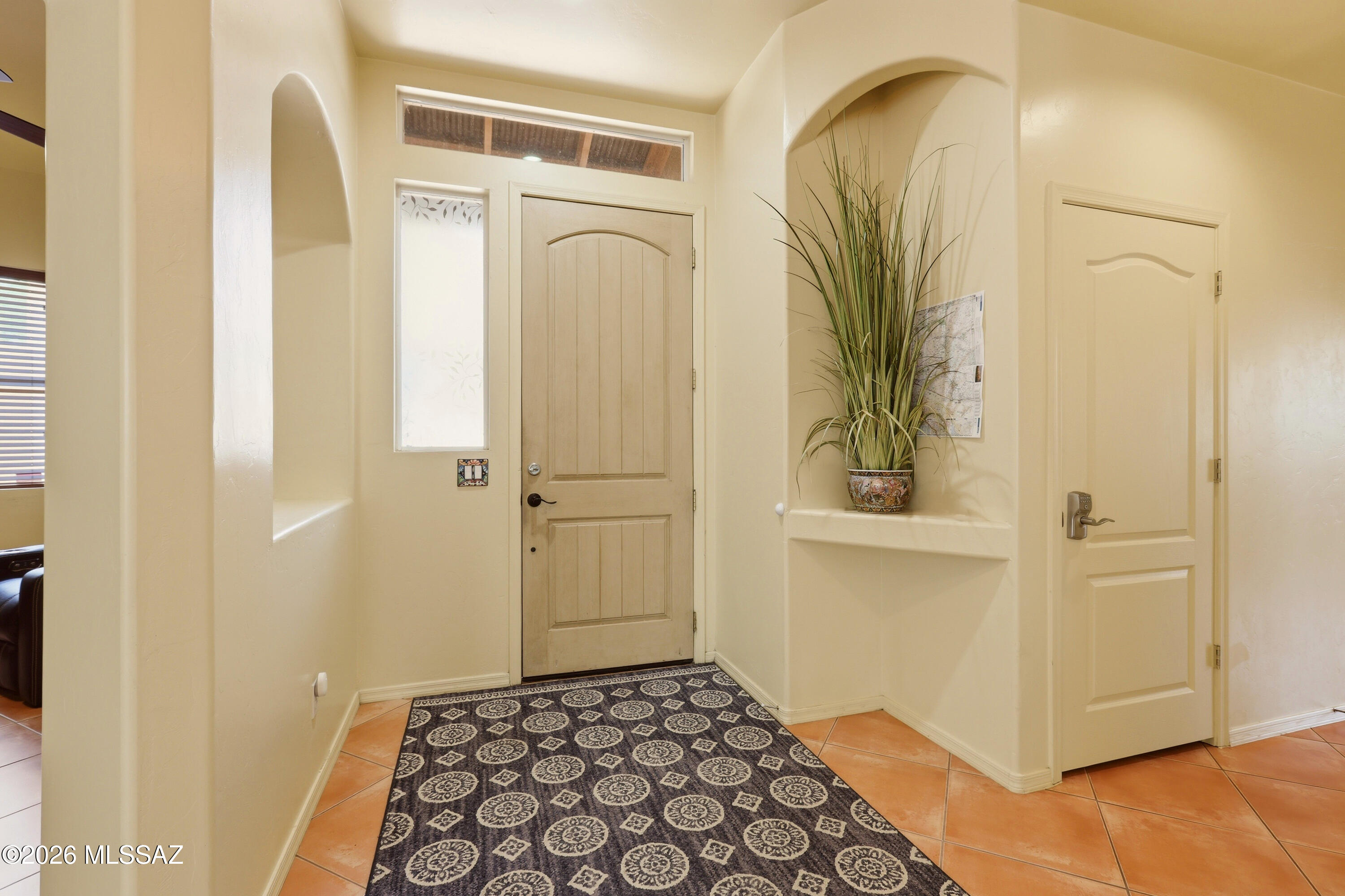 1843 Rosalia Court Rio Rico, AZ 85648 - Photo 9 of 34 8_rosalia_008