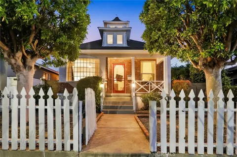 $999,000 | 242 West 17th Street, San Pedro, CA 90731