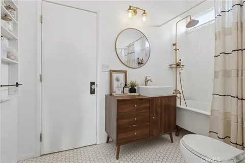 $999,000 | 242 West 17th Street, San Pedro, CA 90731