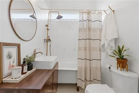 $999,000 | 242 West 17th Street, San Pedro, CA 90731