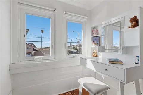 $999,000 | 242 West 17th Street, San Pedro, CA 90731