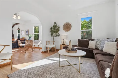 $999,000 | 242 West 17th Street, San Pedro, CA 90731