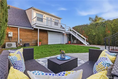 $999,000 | 242 West 17th Street, San Pedro, CA 90731