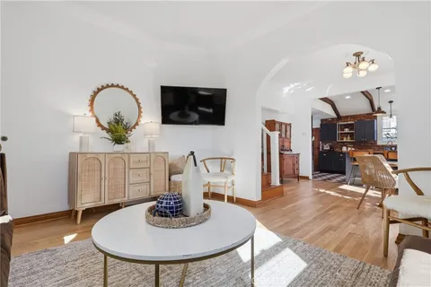 $999,000 | 242 West 17th Street, San Pedro, CA 90731