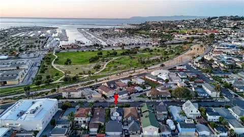 $999,000 | 242 West 17th Street, San Pedro, CA 90731