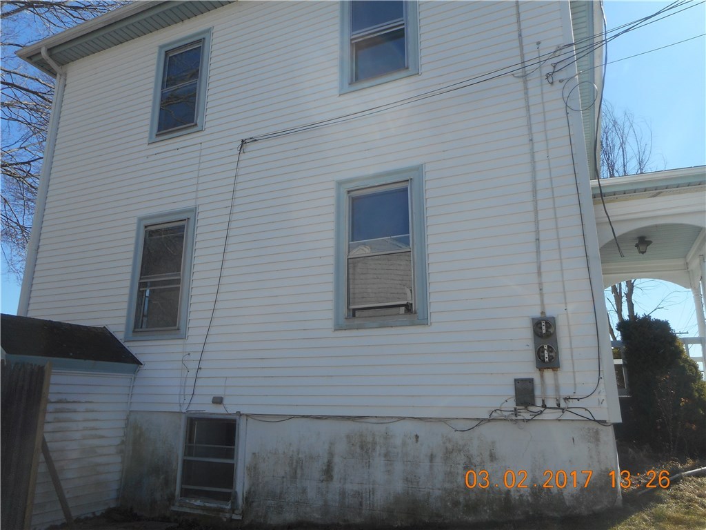 39 Clyde Street West Warwick, RI 02893 - Photo 9 of 9