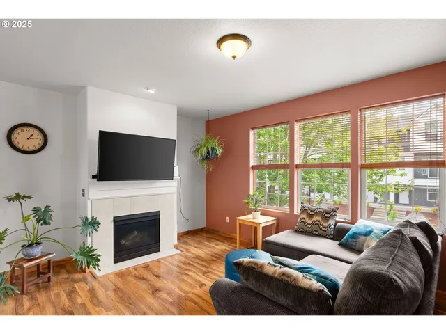 $375,000 | 3497 Southeast Brookwood Avenue, Hillsboro, OR 97123