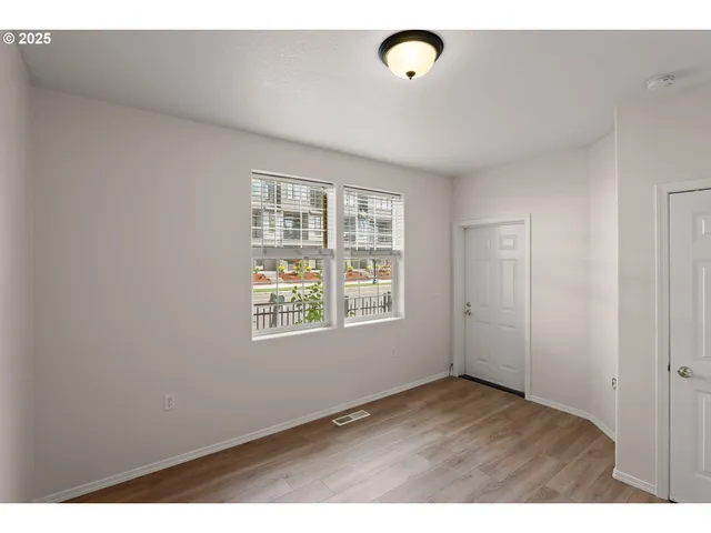 $375,000 | 3497 Southeast Brookwood Avenue, Hillsboro, OR 97123