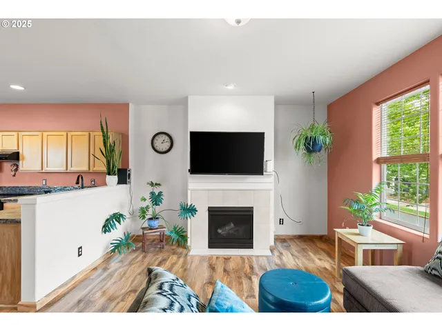 $375,000 | 3497 Southeast Brookwood Avenue, Hillsboro, OR 97123