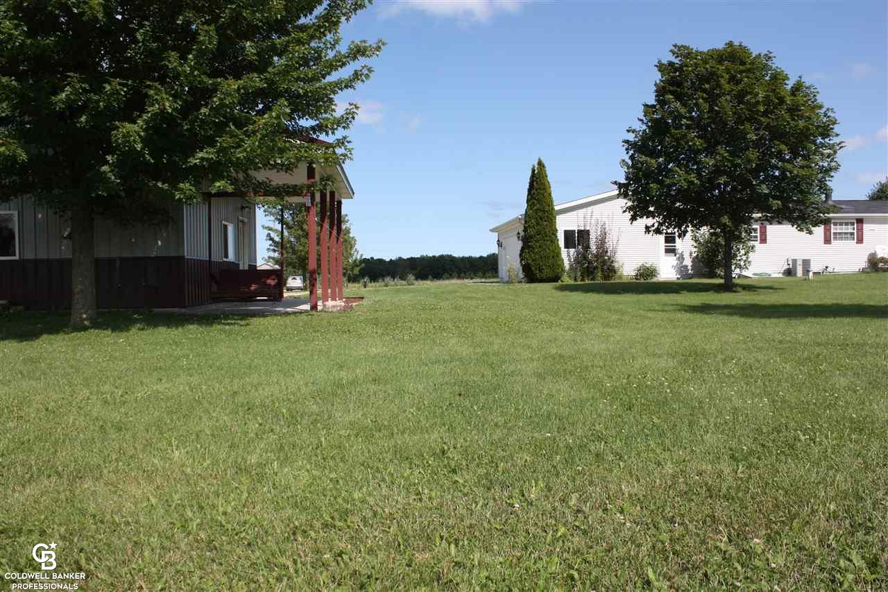 8570 Wildcat Road Jeddo, MI 48032 - Photo 7 of 27 50050420-6.JPG