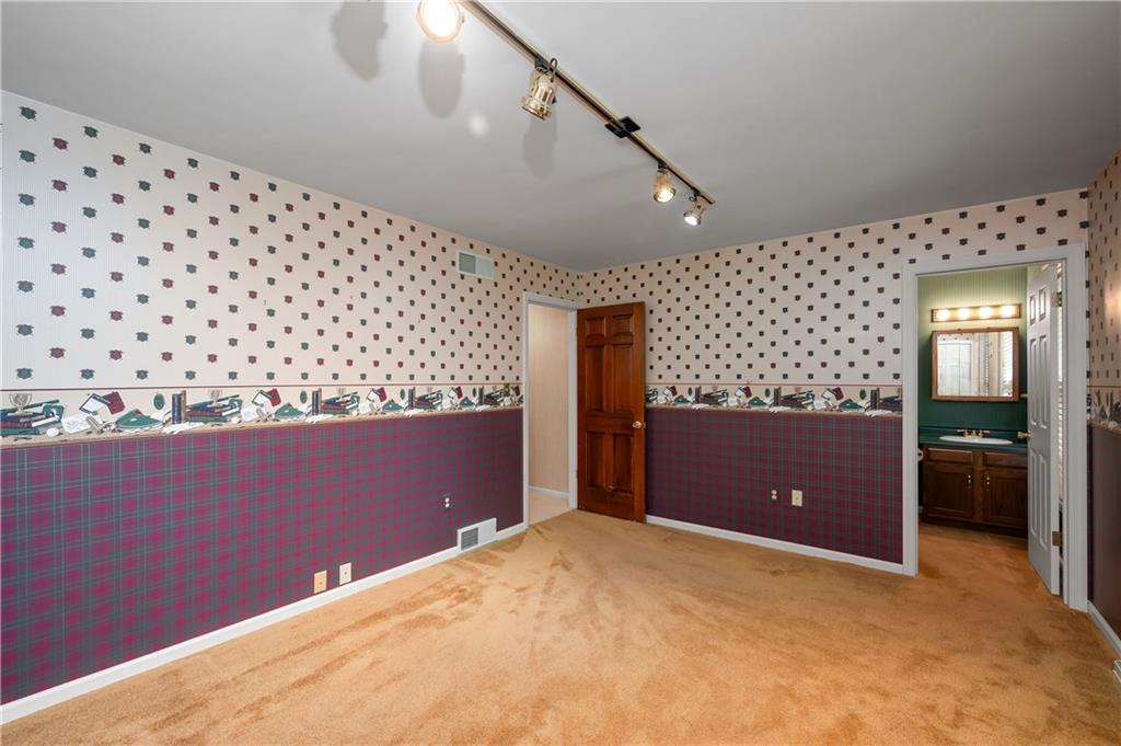 120 Mont Road Butler, PA 16001 - Photo 21 of 50