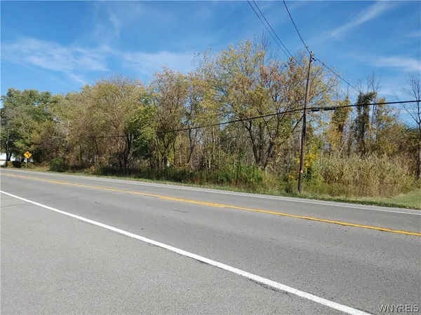 $25,000 | 4311 Lake Avenue, Lockport Town, NY 14094