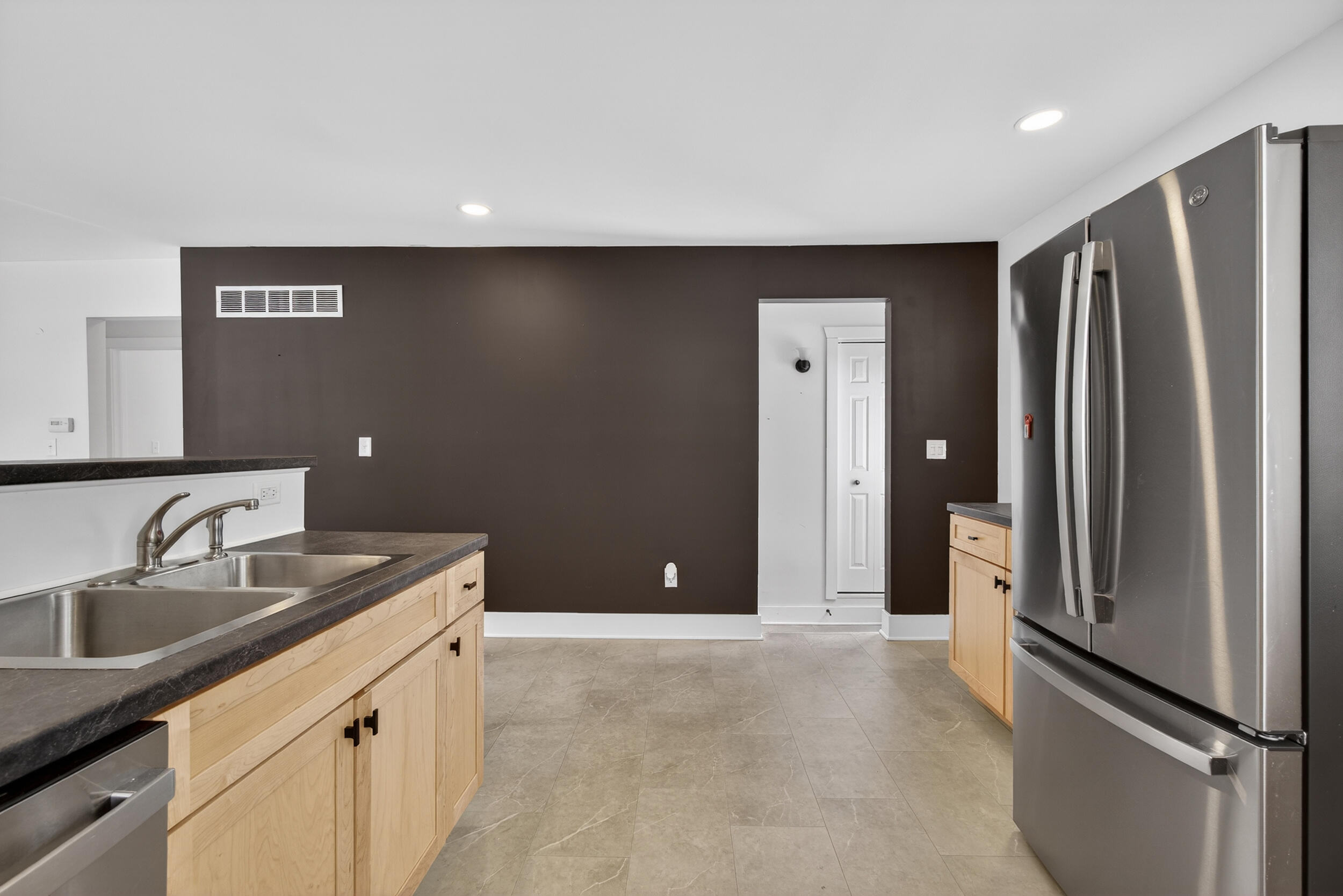 739 Randolph Street Jackson, MI 49203 - Photo 17 of 39 22_739 randolph st jackson mi - 00027