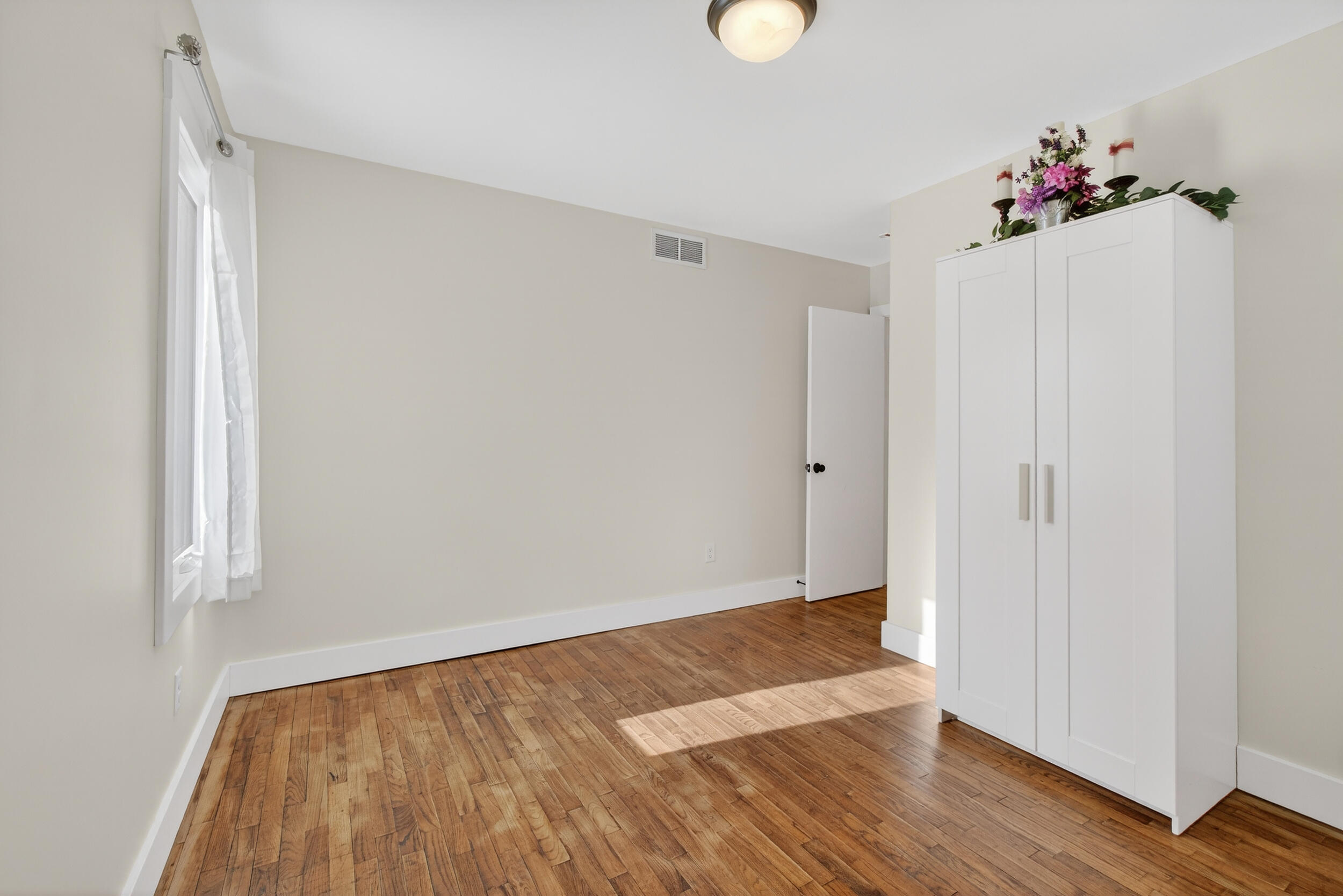 739 Randolph Street Jackson, MI 49203 - Photo 26 of 39 32_739 randolph st jackson mi - 00016