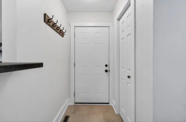 $194,900 | 739 Randolph Street, Jackson, MI 49203