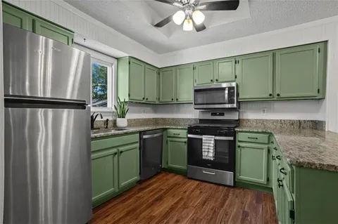 $179,990 | 36 Doranne Court, Smyrna, GA 30080