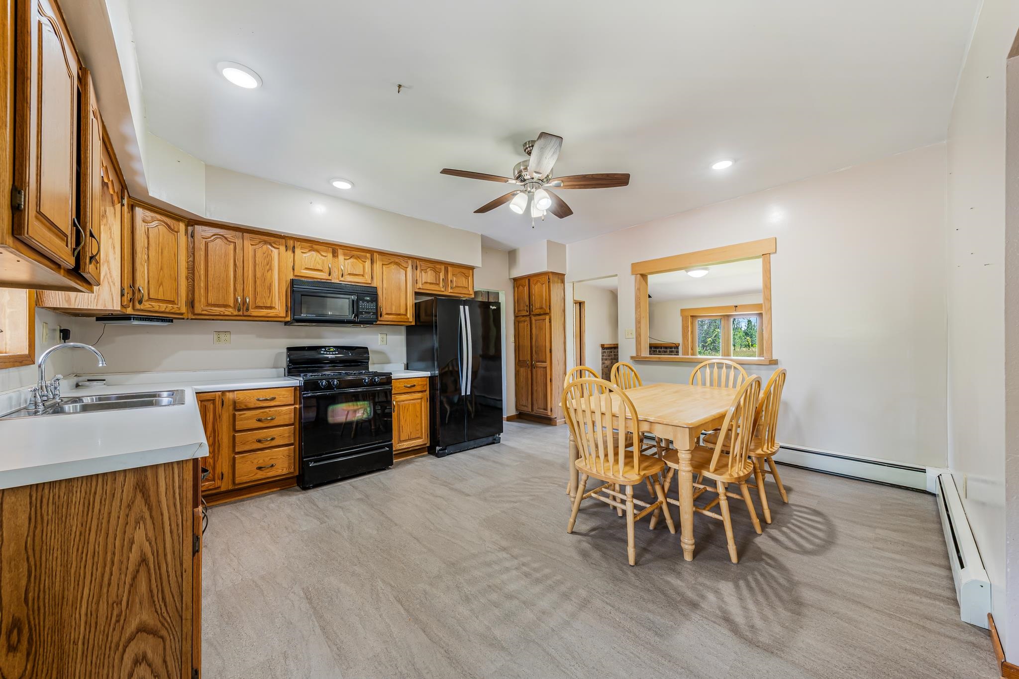 7683 County Rd II Fremont, WI 54940 - Photo 6 of 50