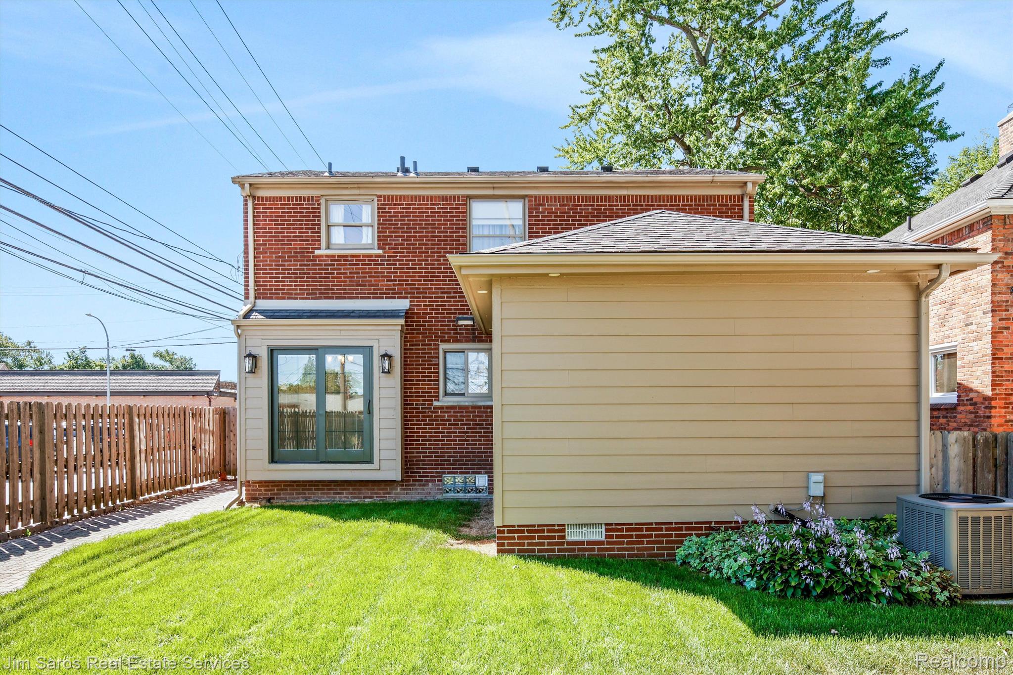 1626 Severn Road Grosse Pointe, MI 48236 - Photo 17 of 17 Gallery Image 17